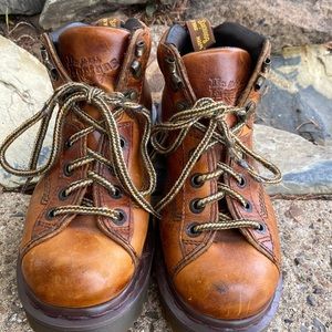 Dr. Martins vintage brown boots